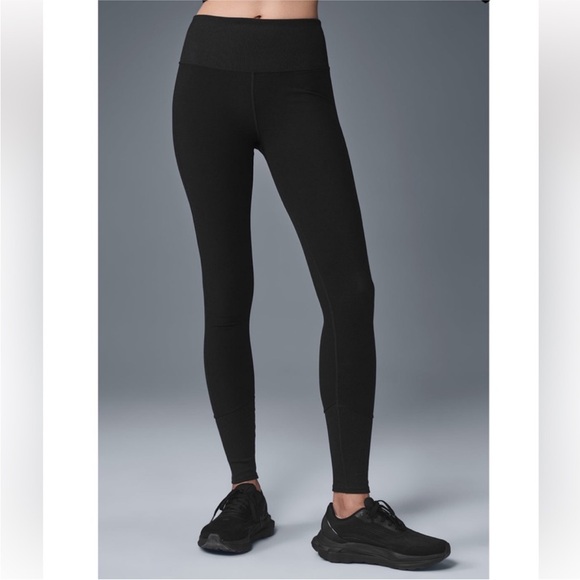 ALO Yoga Pants - High-Waisted Alosoft Lounge Leggings. Size Small